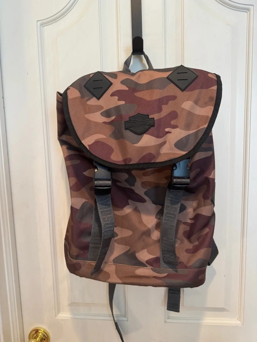 Harley Davidson NWOT camouflage Nylon backpack